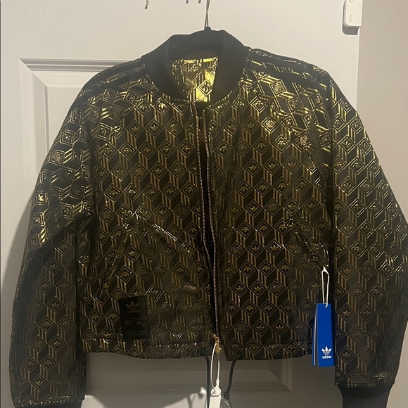 Adidas Black and Gold Patterned  reversible Jacket - Picture 1 of 6